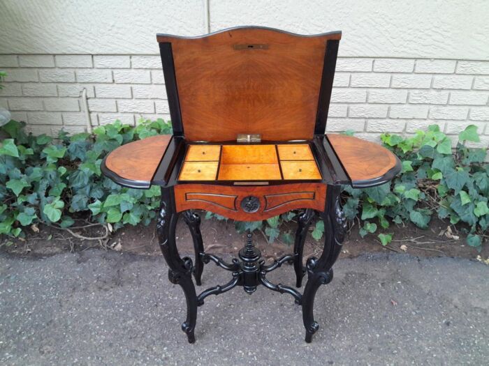 An Antique Victorian Burr Walnut and Ebonised Drop Side Table and Fitted Interior - Image 7