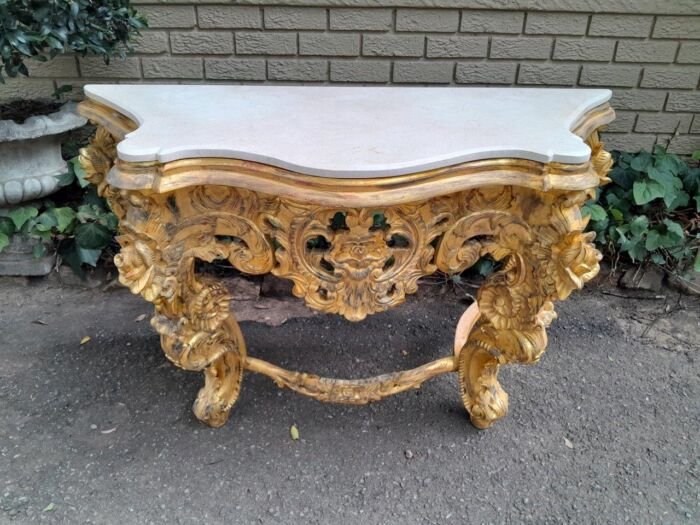 A 20th Century Heavily Carved and Hand Gilded with Gold Leaf Console Table with Cream Marble Top - Image 3