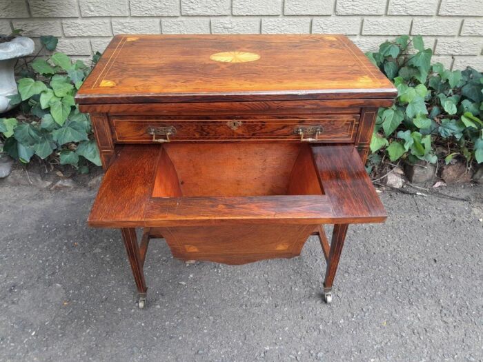 An Antique Edwardian Rosewood And Inlaid Chess / Games Table on Castors - Image 5