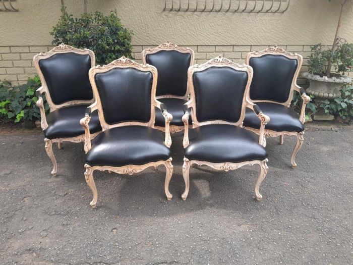 A 20TH Century Set Of Five Carved Fruitwood Chairs In A Contemporary Original Wood Finish - Image 2