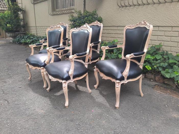 A 20TH Century Set Of Five Carved Fruitwood Chairs In A Contemporary Original Wood Finish - Image 3