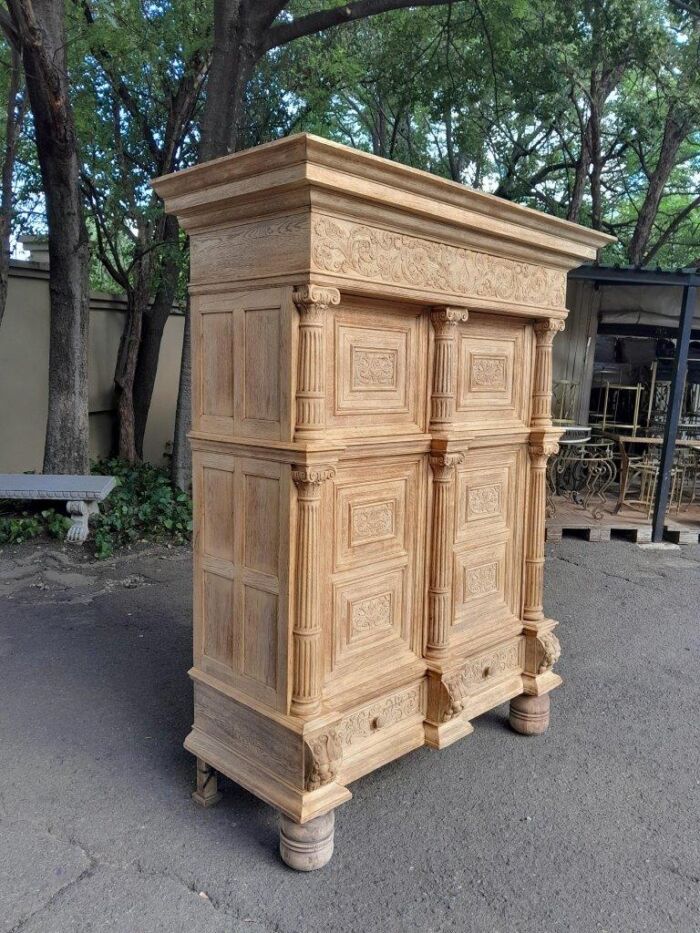 A Magnificent Antique 18th Century Flemish Heavily Carved Oak Cabinet / Cupboard in a Contemporary Bleached Finish - Image 4