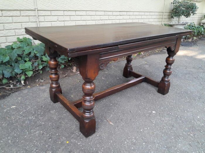 A 20th Century English Oak Refectory Table - Image 6