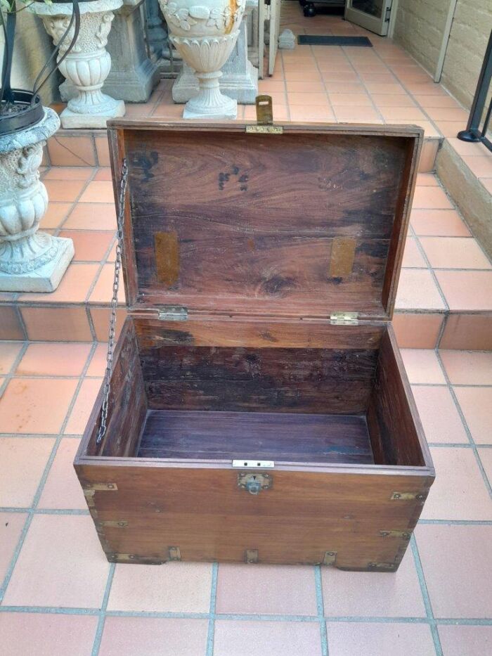 An Antique Circa 1900s Teak Military Style Indian Chest with Brass - Image 4