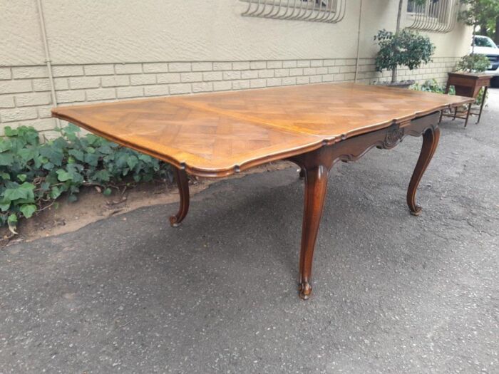 A 20th Century French  Carved Oak Extension Dining Table / Entrance Table / Table  with Two Leaves - Image 3