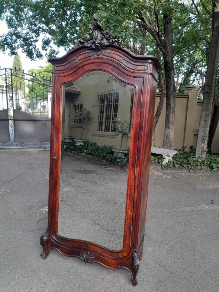 An Early 20th Century French Carved Rosewood Armoire with Bevelled Mirror and Lock and Key - Image 2