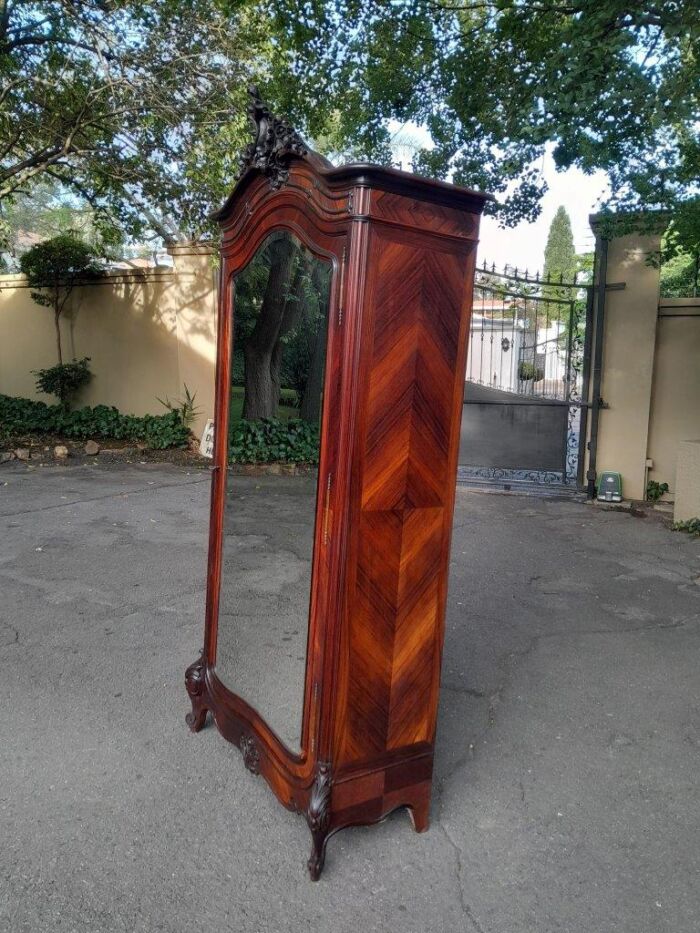 An Early 20th Century French Carved Rosewood Armoire with Bevelled Mirror and Lock and Key - Image 3