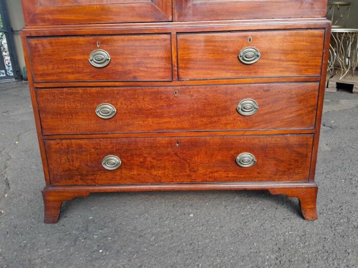 An Antique Circa Victorian Circa 1890s Mahogany Linen Press with Brass Handles  Five Shelves and  Ebony and Walnut Banding with Lock and Key - Image 4