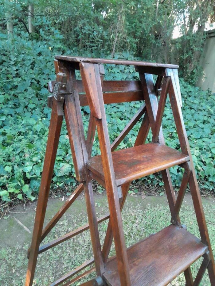 An Antique Victorian Circa 1890s Deal Wood Decorative / Library Ladder - Image 6