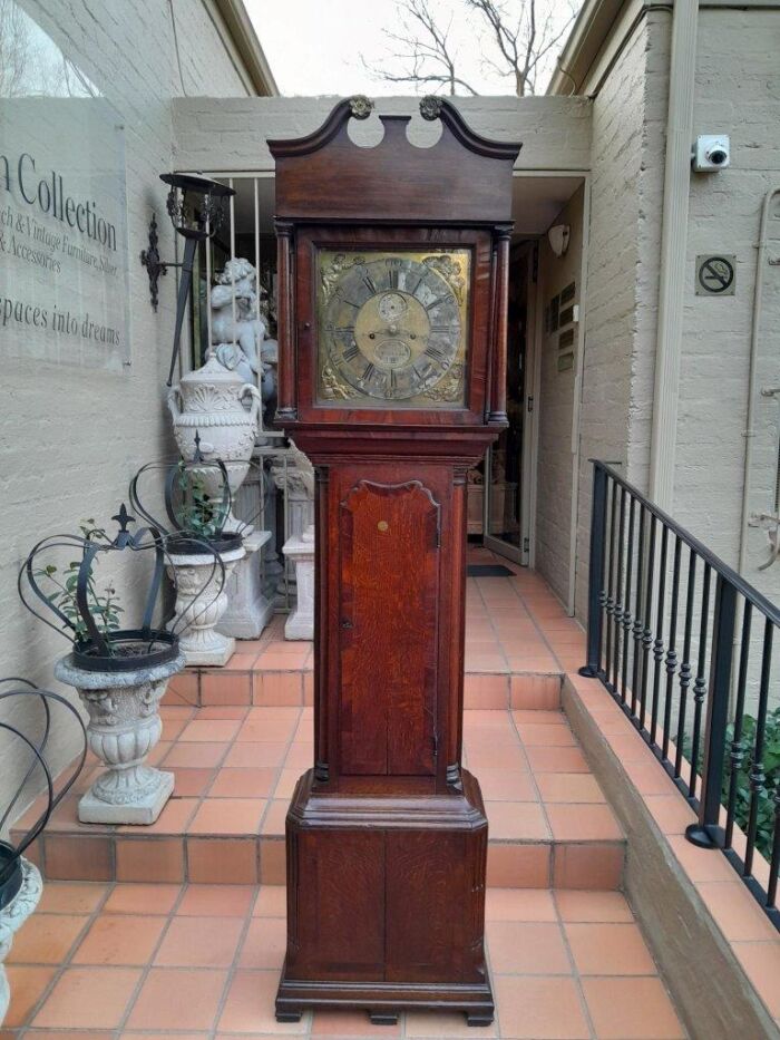 A Mid 18th Century George III Oak D. Seddon Frodsham Grandfather / Longcase Clock With a BADA (British Antiques Dealer Association) Stamp - Image 2