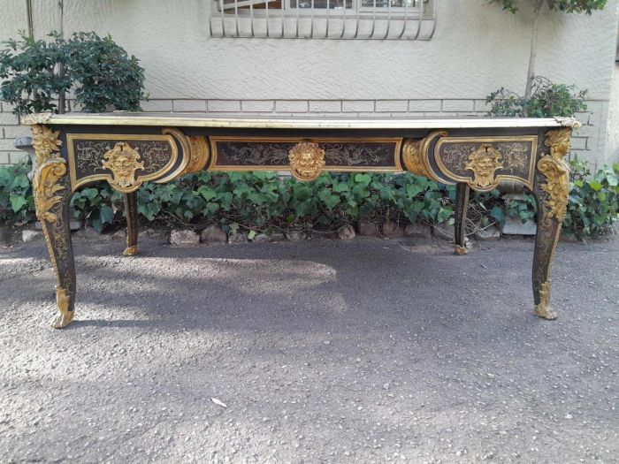 An Exceptional and Rare  20th Century French Style Boulle Bureau Platt / Desk / Writing Table with Black Tooled and Inlaid Border with Brass Mounts of large Proportions and Very Heavy