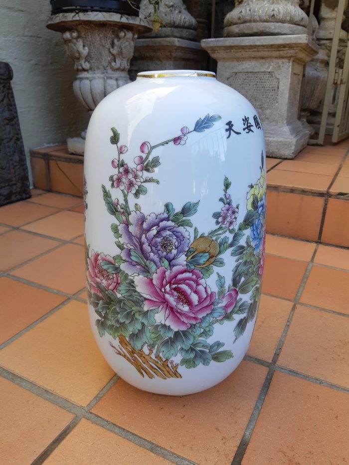 Chinese Vase - Image 3