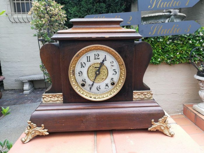 A Victorian Wooden Cased Mantle Clock - ND - Image 2