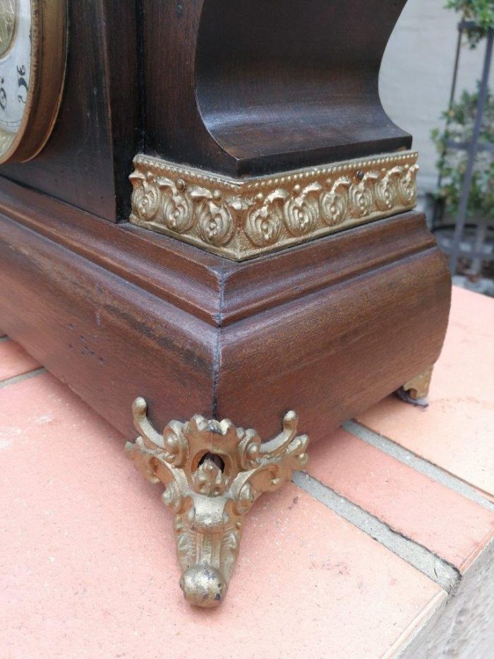 A Victorian Wooden Cased Mantle Clock - ND - Image 5