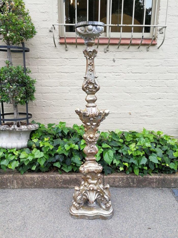 Pair Of Baroque-Style Silvered Wooden Carved Altar Pricket Sticks, 19th Century, Carved With A Pair Of Cherubs - Image 4