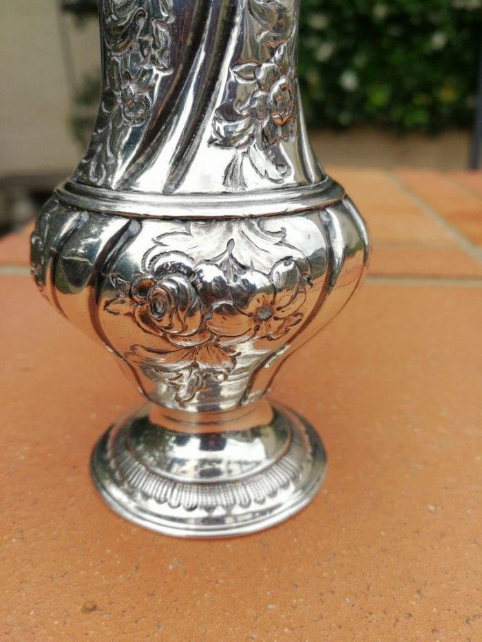 A Silver Castor Shaker By Albert Ernest Jones, London 1938 - Image 5