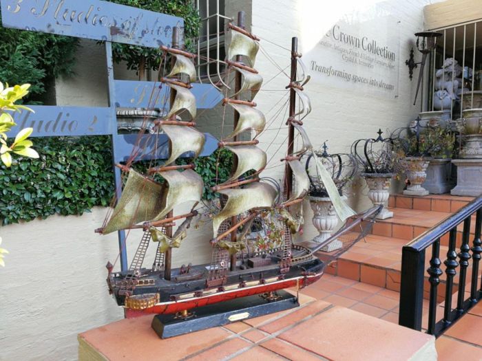 An Antique Style Spanish Ship Model: The Fragata Espanola - Image 2