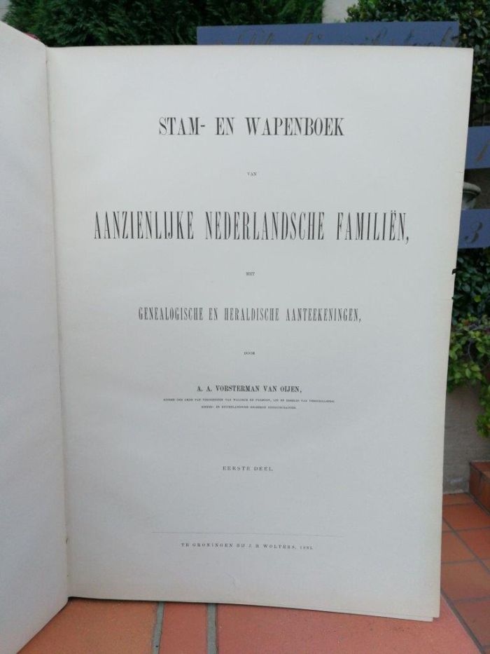 A Set Of Late 19th Century Circa 1885/1890 Extra-Large Size Decorative Books Entitled Stam En Wapenboek Van Aanzienlijke Nederlandsche Familien In Red Hardcovers With Gilt-Lettering And Tooling - Image 6