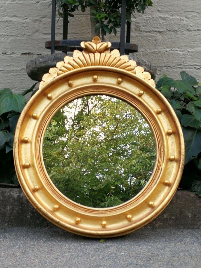 A Large Giltwood Regency Convex Mirror - Image 2