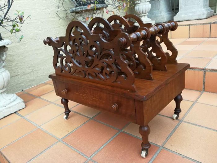 An Edwardian Circa 1905 Mahogany and Inlaid Canterbury with Drawer and on Castors - Image 4