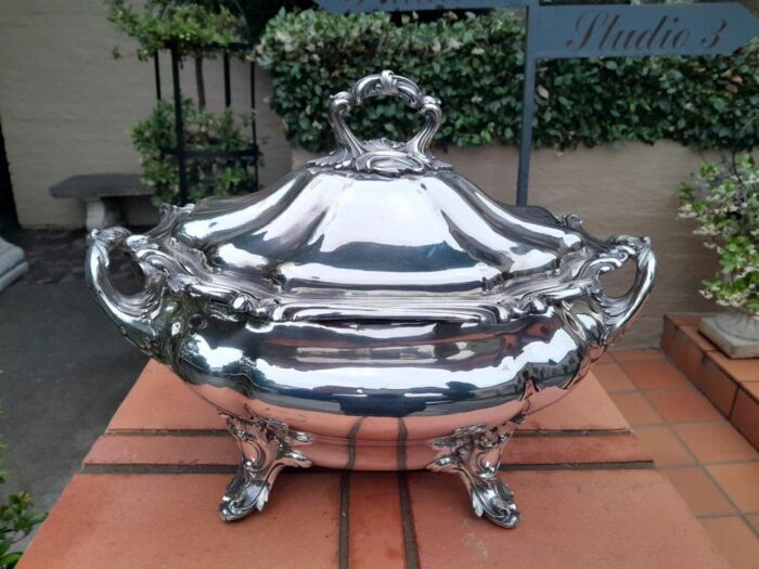 An Electroplate Tureen On Feet