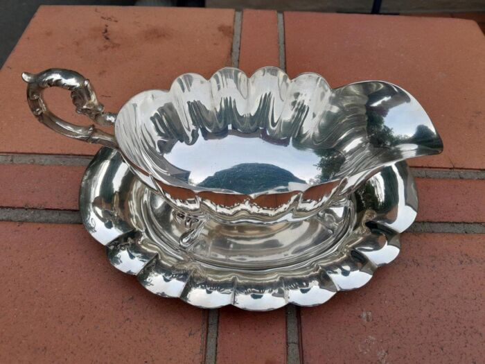 A 20th Century Silver Plate Gravy / Sauce Boat On Tray - Image 4