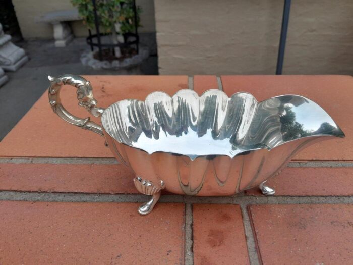 A 20th Century Silver Plate Gravy / Sauce Boat On Tray - Image 6