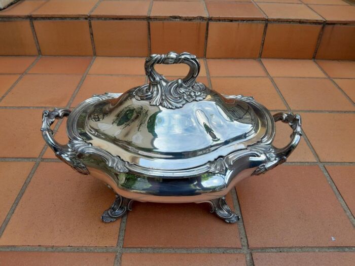 A 20th Century Large Silver Plate Tureen With Lid On Feet - Image 2