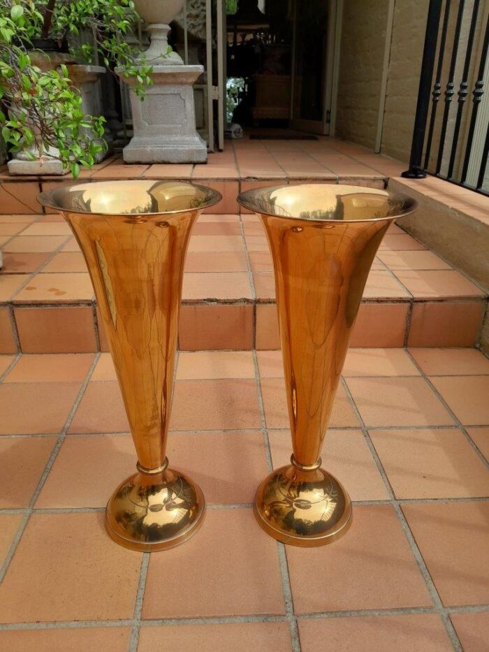 A Pair of Brass Decorative Urns / Vases - Image 2