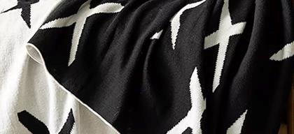 100% Cotton Knit Black And Cream Throws