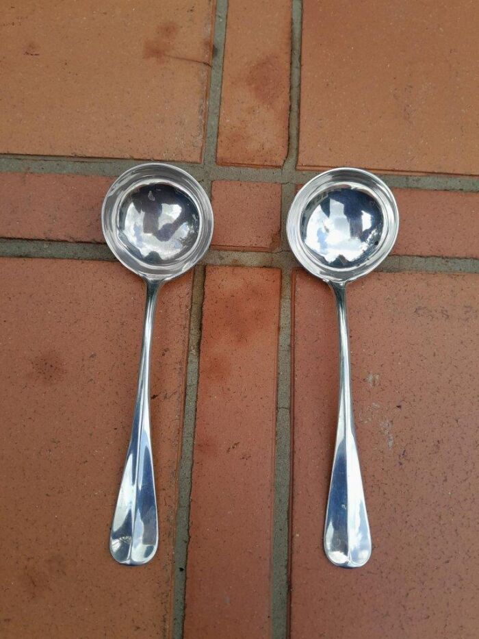 An Antique 19th Century English Victorian Pair of Sauce Ladles - Image 2