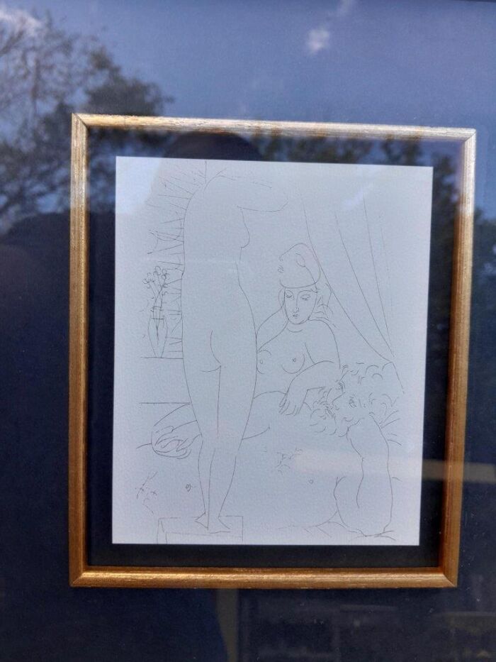 A Pair of Gold Framed Picasso Style Drawings - Image 4