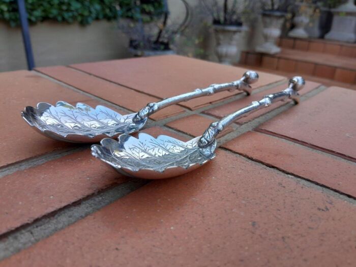 A 20th Century Pair of Electroplate Salad Servers/Spoons Dimensions: 20cm long R2500 - Image 3