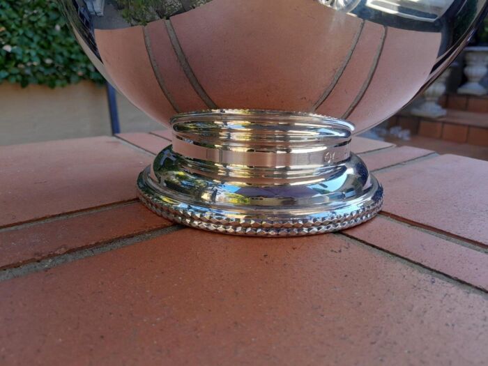 A 20th Century Georgian Style Silver Plated Tureen With Handles And Ladle - Image 4