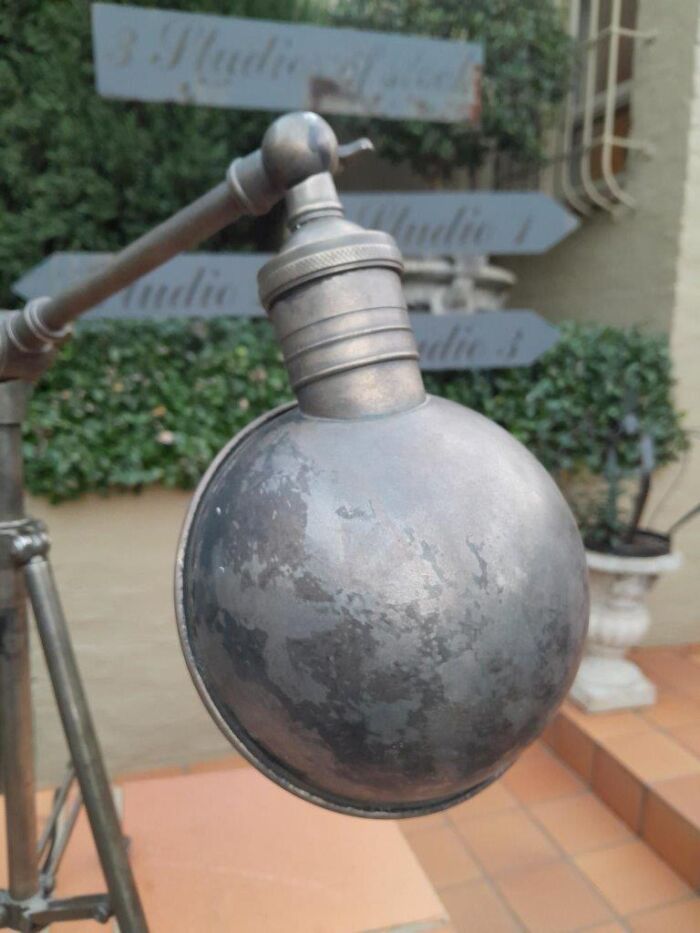 A 20th Century  Pewter Desk / Table Lamp - Image 5